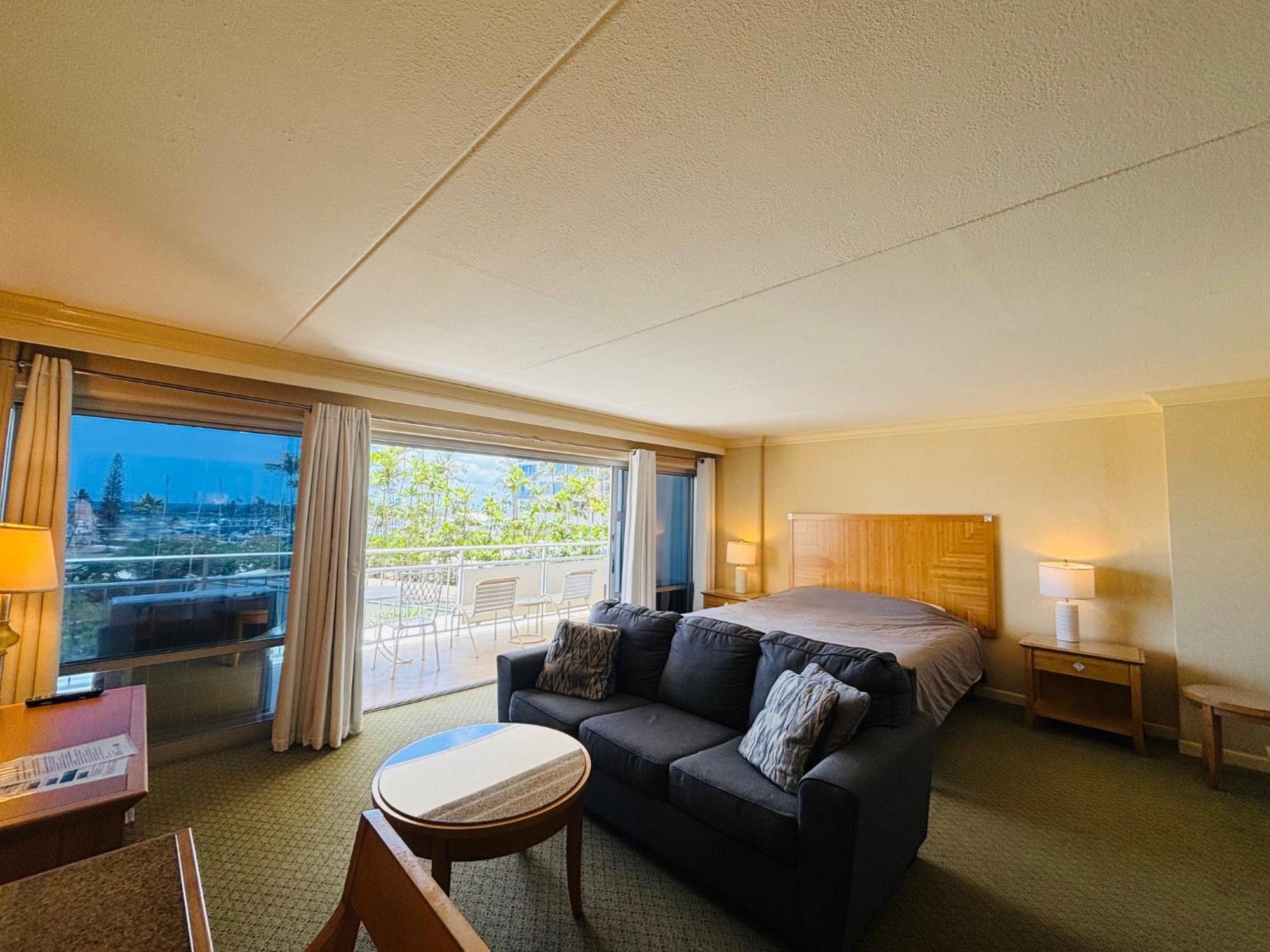 Ferienhaus Ilikai 308 - Spacious With Stunning Ocean & Harbor Views