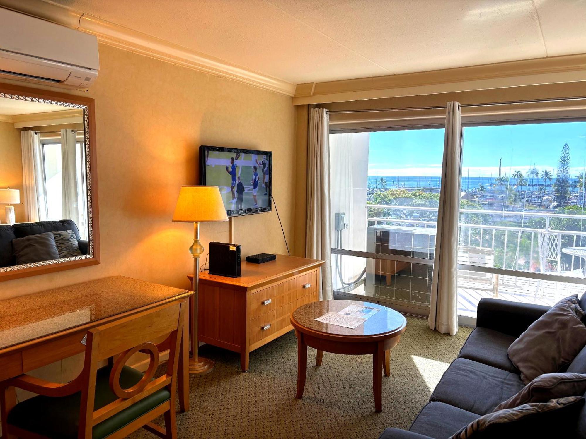 Ilikai 308 - Spacious With Stunning Ocean & Harbor Views Casa vacanze Honolulu